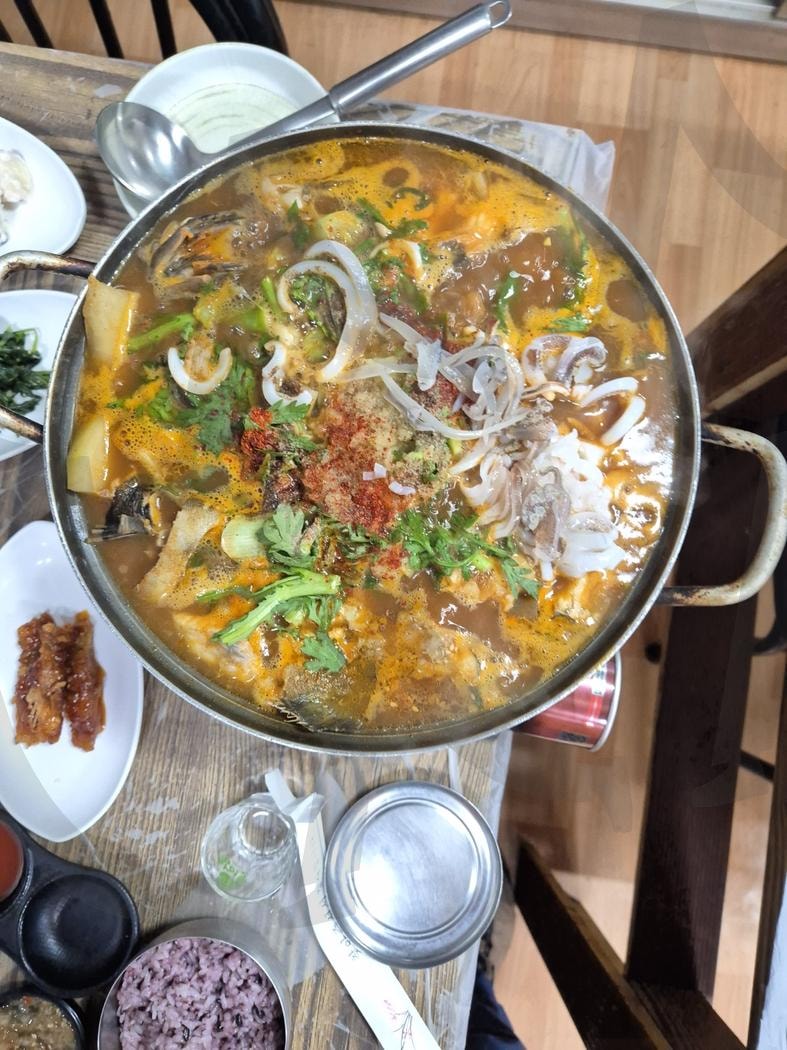 쏘가리 매운탕 | 강원 화천, 화천댐, 쏘가리, 쏘가리 매운텅, 쏘가리 매운탕의 맛 | 스탠바이 STANDBUY 디지털 콘텐츠