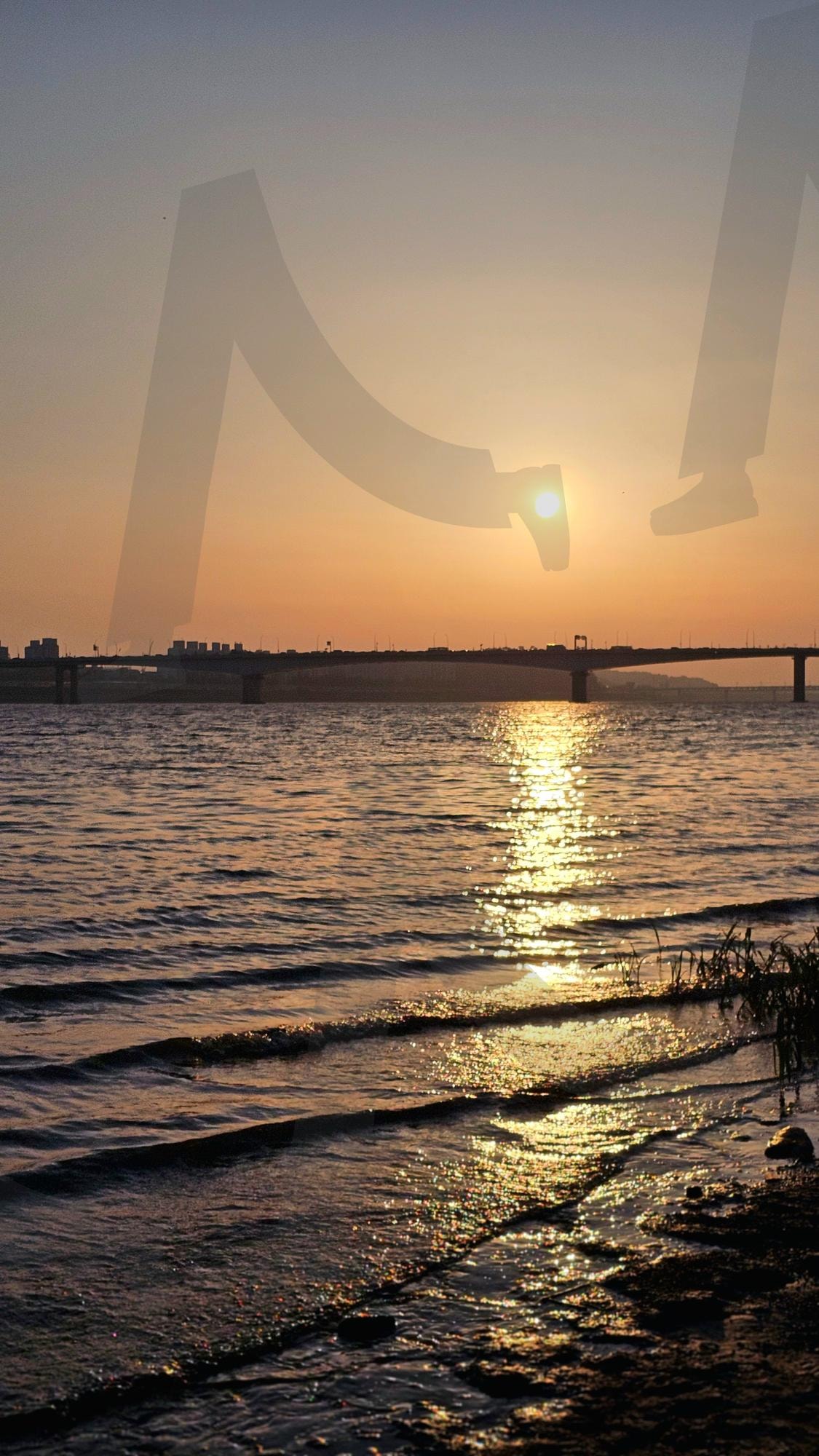 물결처럼 흐르는 황금 구름 (Wavy Golden Clouds) | 황금구름, 흐름, 평화, golden clouds, flowing, wave clouds, calm sky | 스탠바이 STANDBUY 디지털 콘텐츠