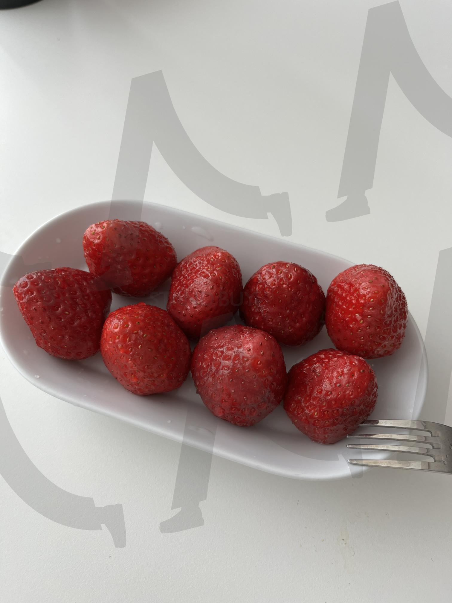 딸기 | 딸기, 접시, 포크, 과일, 간식 | 스탠바이 STANDBUY 디지털 콘텐츠