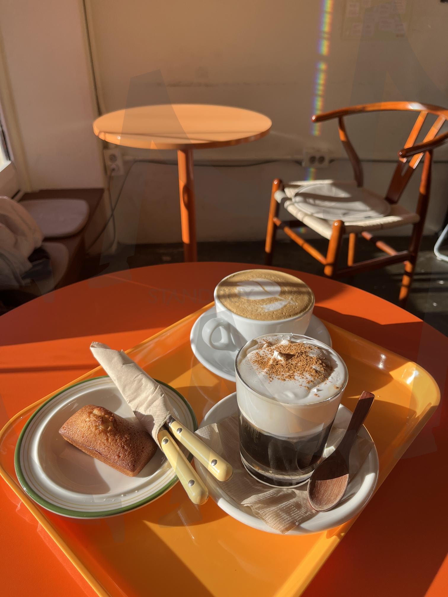 카페 | 카페, 노을, 빛, 휘낭시에, 커피크림 | 스탠바이 STANDBUY 디지털 콘텐츠