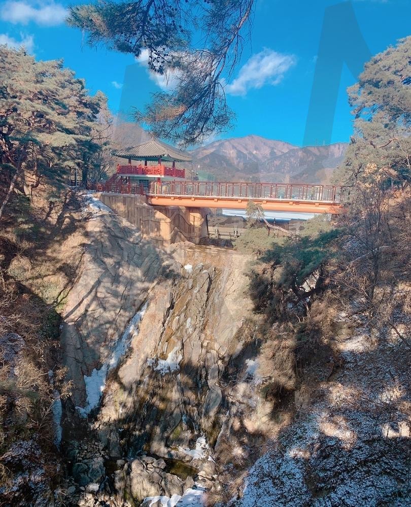 소금산 | 강원도, 산, 다리, 하늘, 자연, 한옥, 협곡, 나무 | 스탠바이 STANDBUY 디지털 콘텐츠