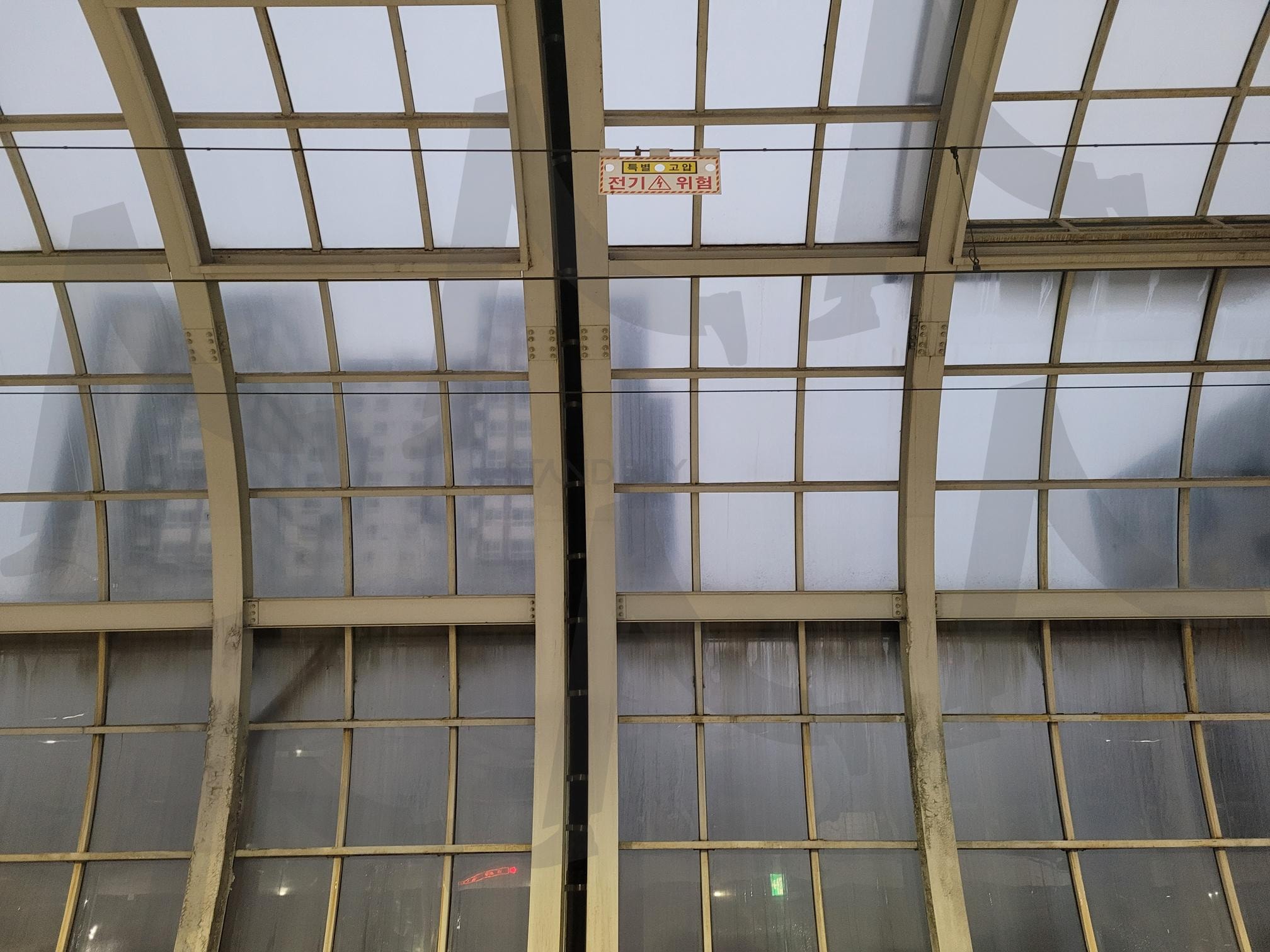 동두천중앙역 역사 내부 4(Inside Dongducheon jungang Station) | 지하철, 동두천중앙역, subway, Dongducheon Jungang station, 퇴근 | 스탠바이 STANDBUY 디지털 콘텐츠
