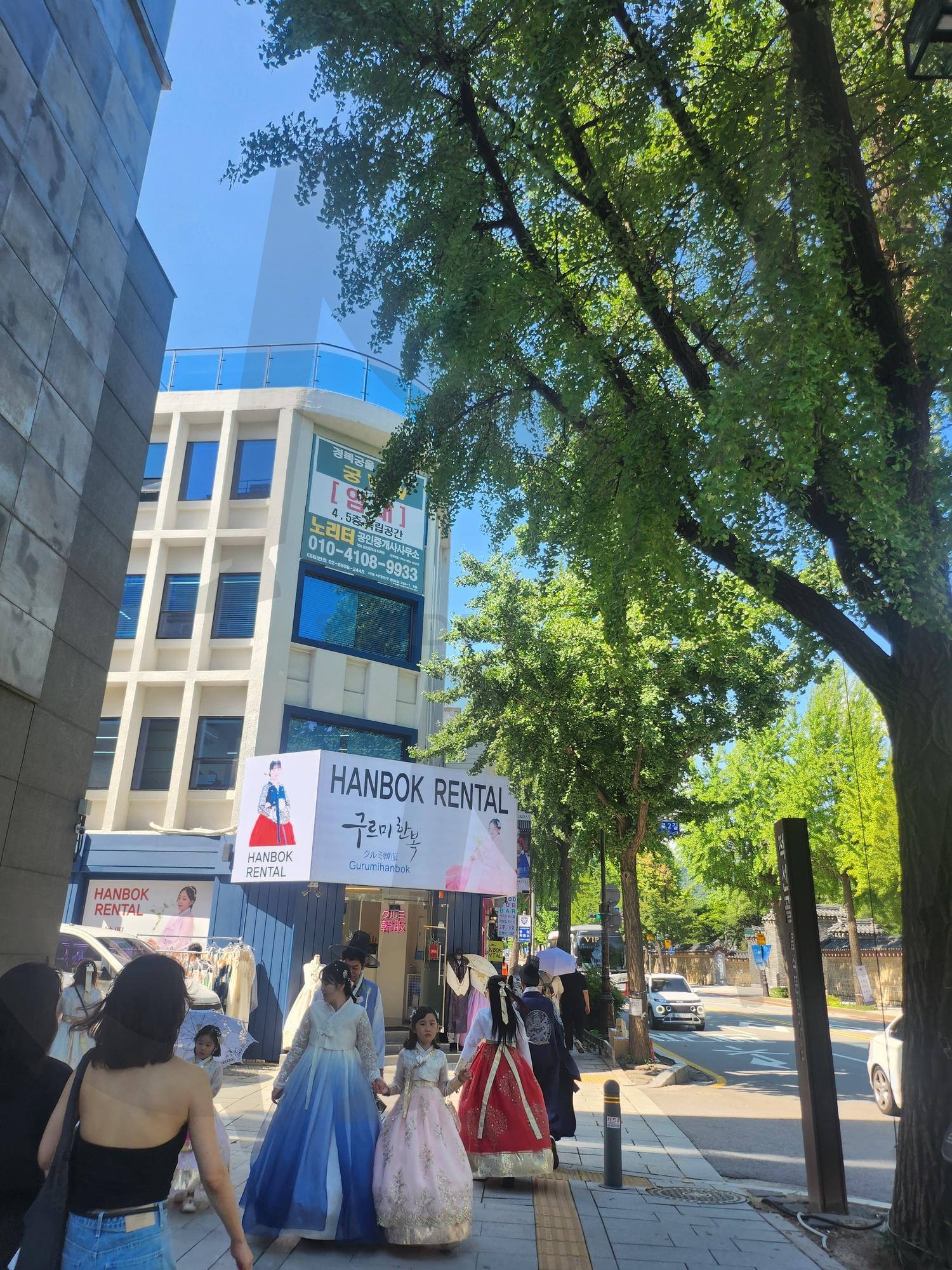 Gwanghwamun Street, Seoul – Where History Meets Modernity | gwanghwamun, Gwanghwamun Street, Gwanghwamun Square, Seoul cityscape, Korea travel, Korean history, palace, modern and tradition, landmark, Cultural Heritage | 스탠바이 STANDBUY 디지털 콘텐츠
