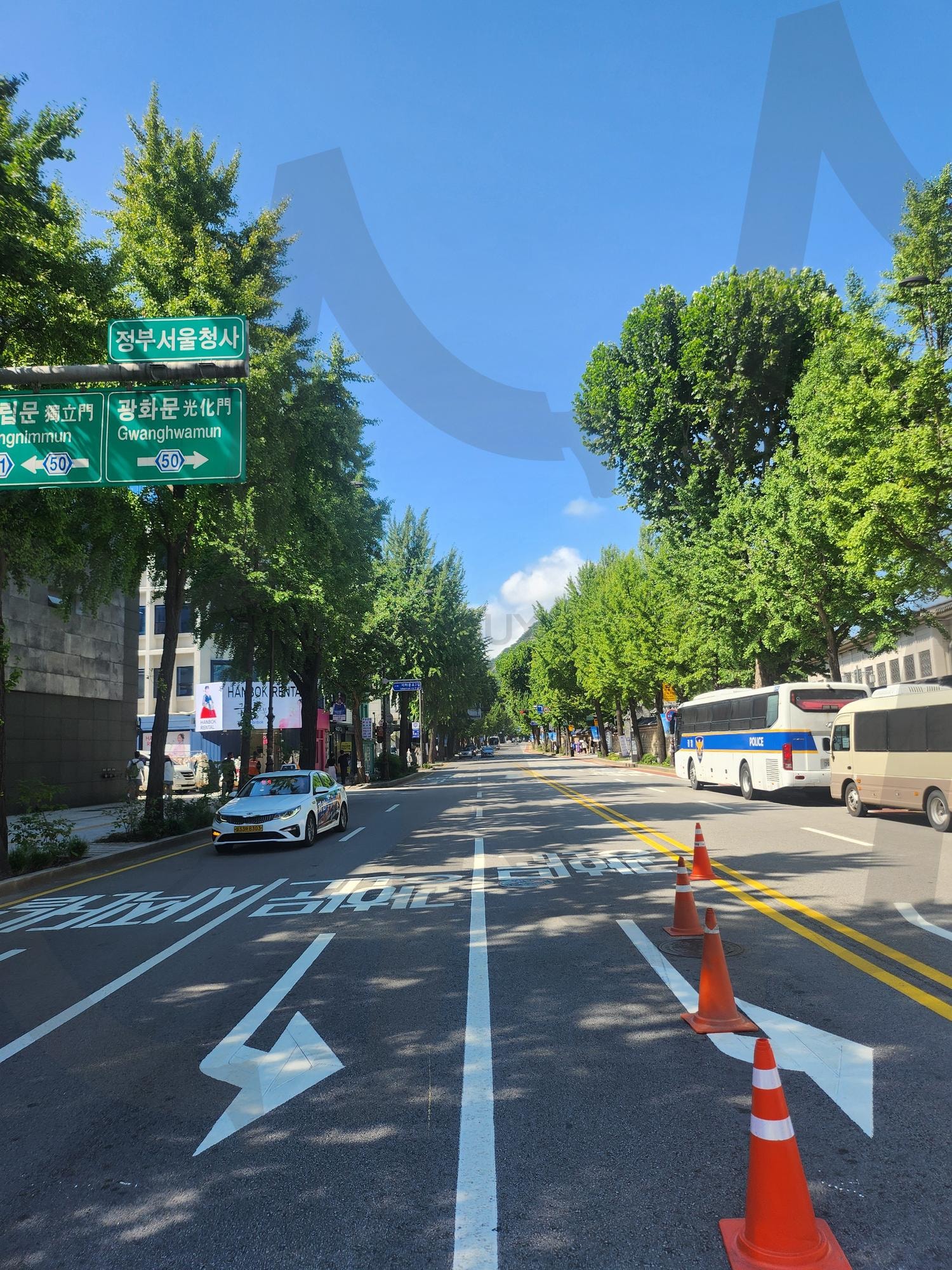 Gwanghwamun Street, Seoul – Where History Meets Modernity | gwanghwamun, Gwanghwamun Street, Gwanghwamun Square, Seoul cityscape, Korea travel, Korean history, palace, modern and tradition, landmark, Cultural Heritage | 스탠바이 STANDBUY 디지털 콘텐츠