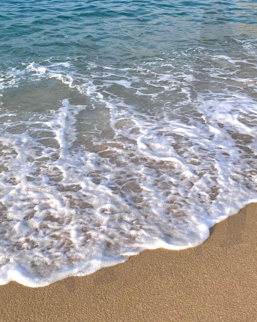 시원하고 맑은 파도, 바다의 아름다움 | 바다, 시원한 파도, 푸른 바다, 아름다운 풍경, 힐링, 여유, 모래 | 스탠바이 STANDBUY 디지털 콘텐츠