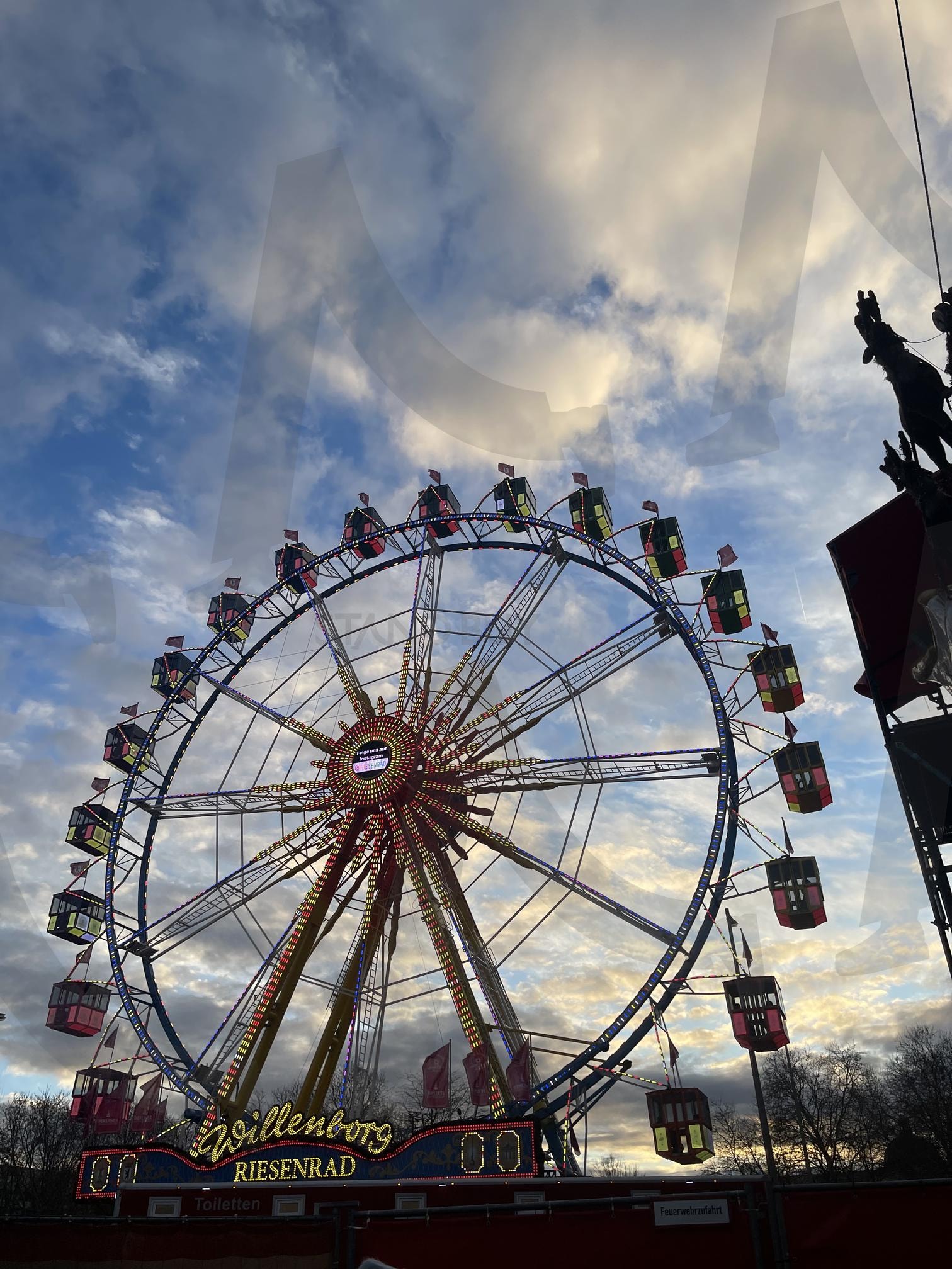 베를린 크리스마스 마켓 | 베를린, 크리스마스마켓, 관람차, 겨울, 초저녁 | 스탠바이 STANDBUY 디지털 콘텐츠