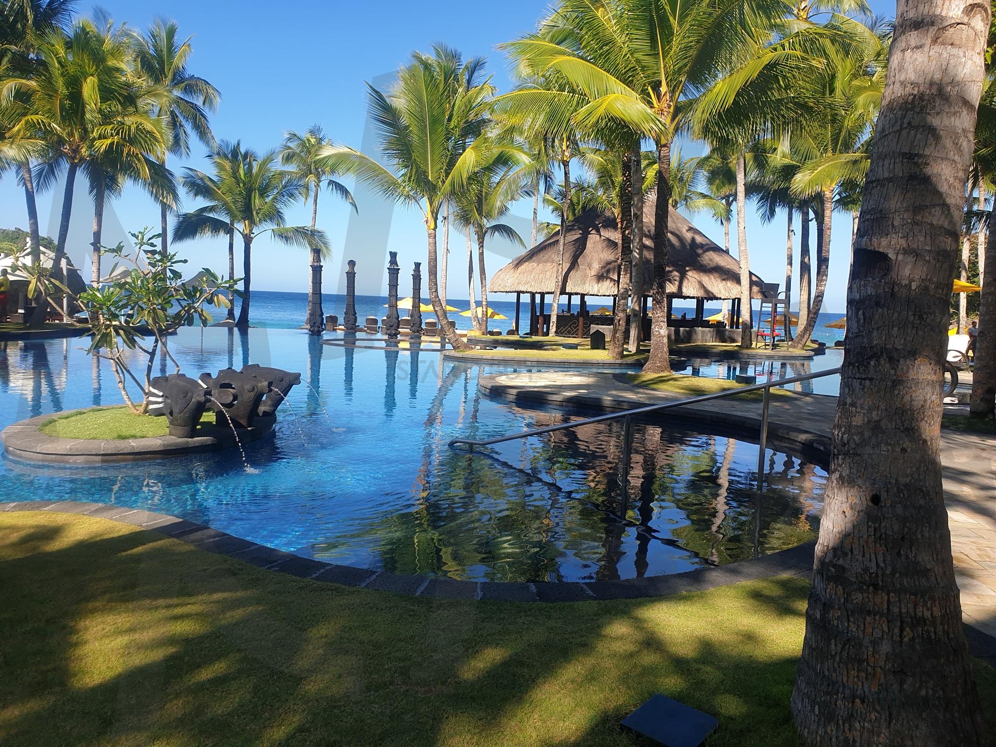 보라카이 | 보라카이, 샹그릴라, 호텔, 수영장, 야자수, 하늘, 나무, 구름 | 스탠바이 STANDBUY 디지털 콘텐츠