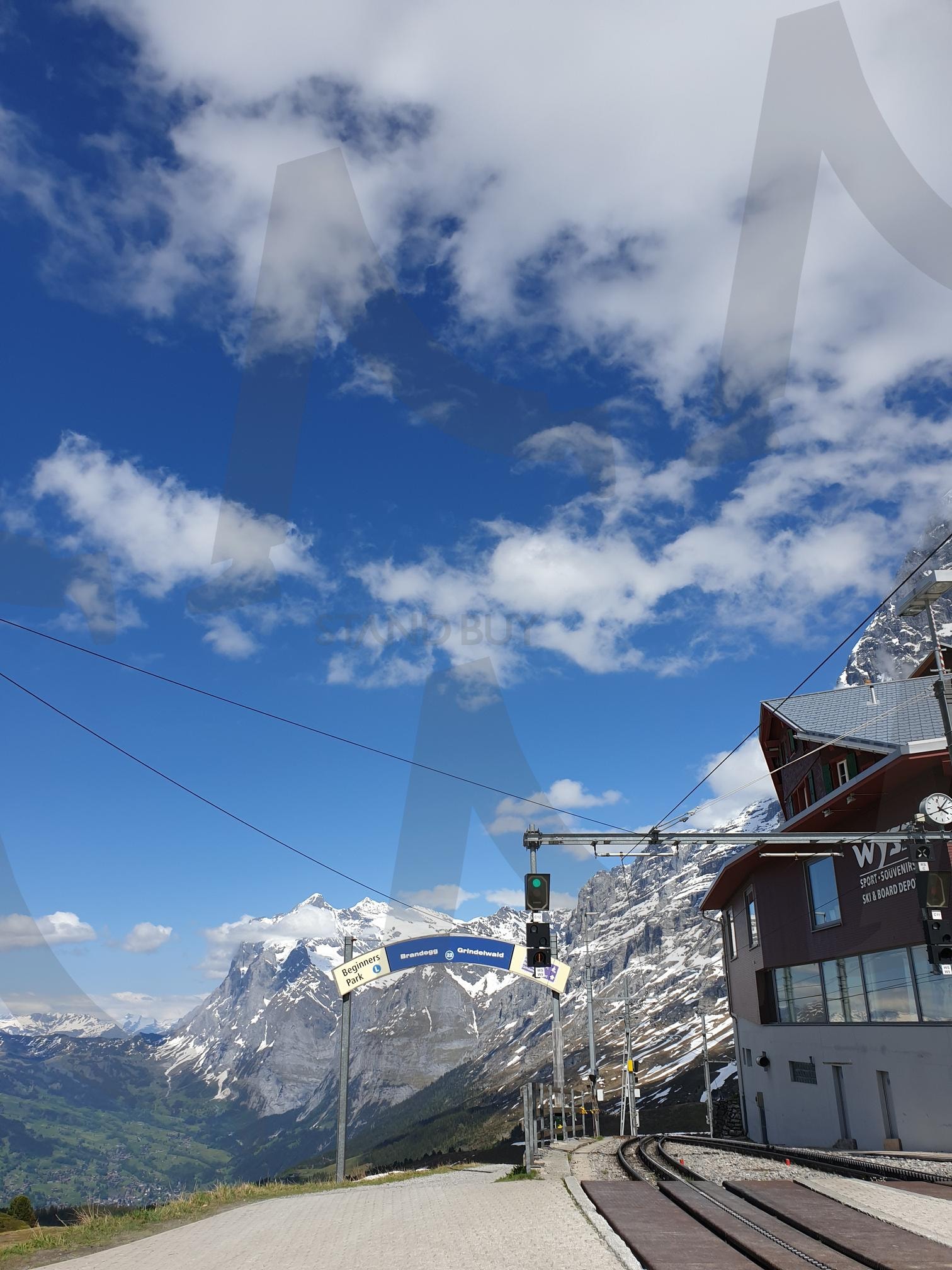 여행 | 여행, 스위스, 융프라우, 중간기차역, 설산, 6월, 하늘, 구름 | 스탠바이 STANDBUY 디지털 콘텐츠