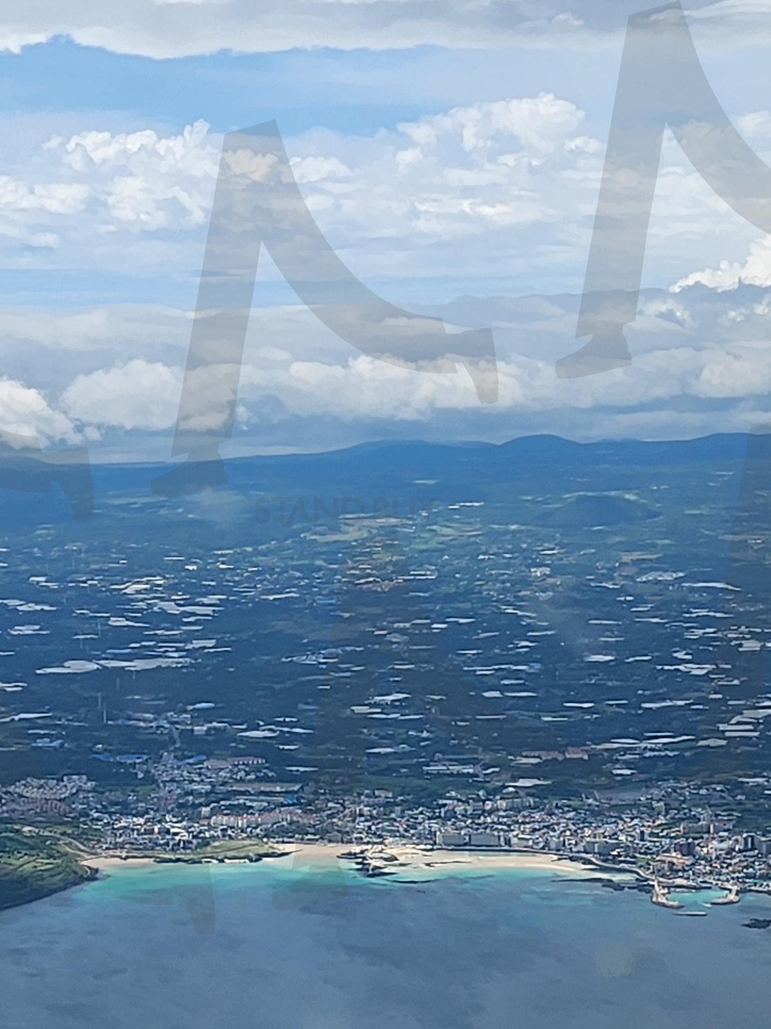 하늘에서 본 제주도 | 제주도, 항공샷, 하늘에서, 푸른바다, 푸른섬, 제주 | 스탠바이 STANDBUY 디지털 콘텐츠