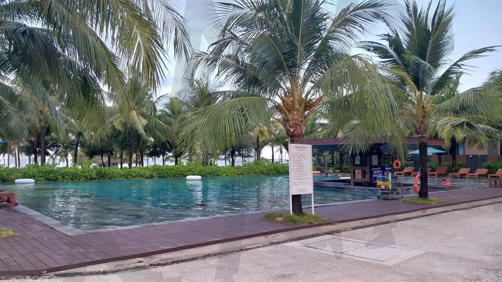 소나가 비치 리조트(Sonaga Beach Resort, Phu Quoc) | 소나가 비치 리조트 (Sonaga Beach Resort Phu Quoc), 인피니티 풀 (Infinity Pool), 베트남 휴양지 (Vietnam Resort Destination), 럭셔리 휴양지 (Luxury Getaway), 푸꾸옥 여행 (Phu Quoc Travel) | 스탠바이 STANDBUY 디지털 콘텐츠