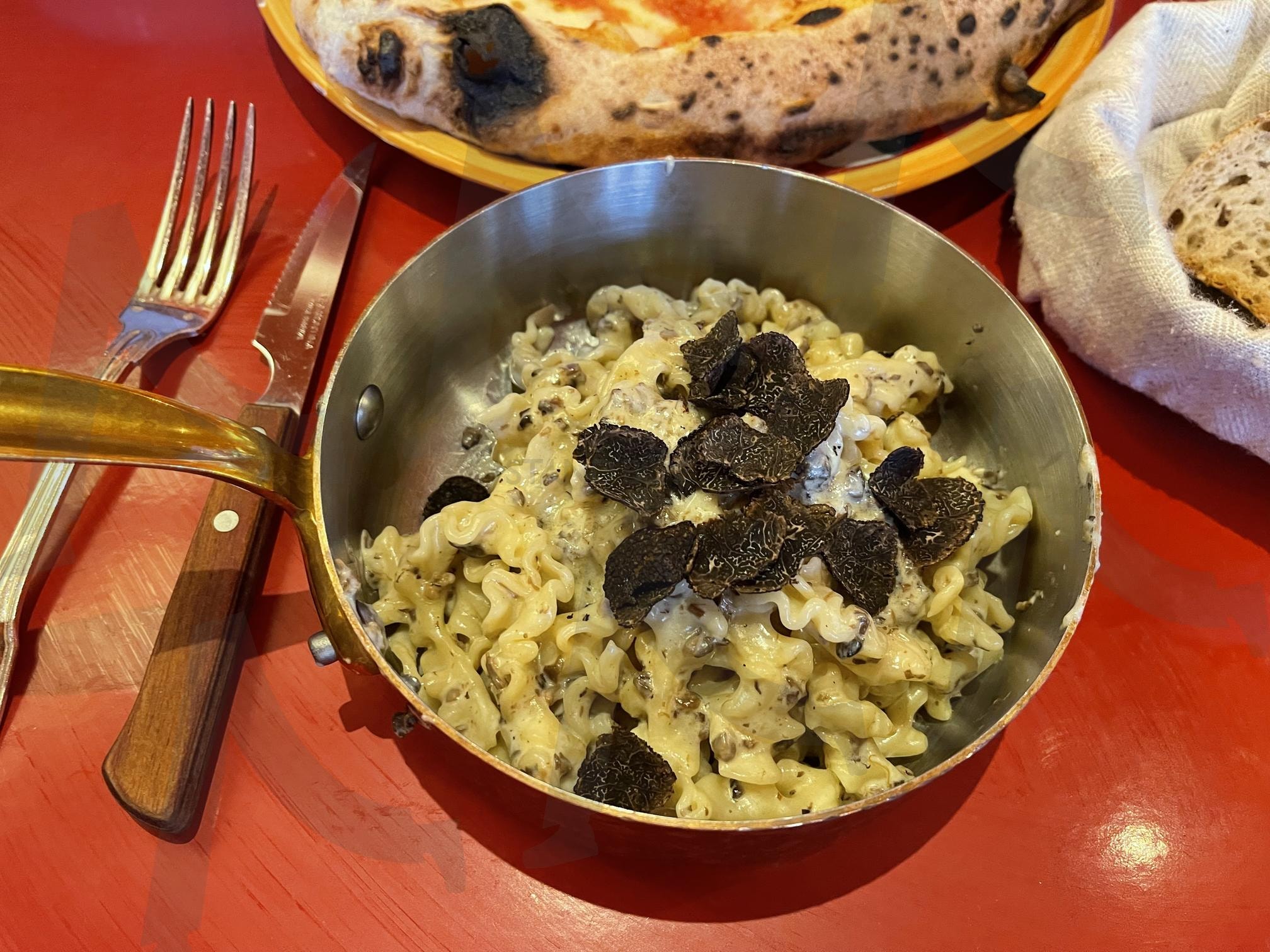 독일 | 독일, 베를린, 이탈리아식당, 트러플파스타, 피자 | 스탠바이 STANDBUY 디지털 콘텐츠