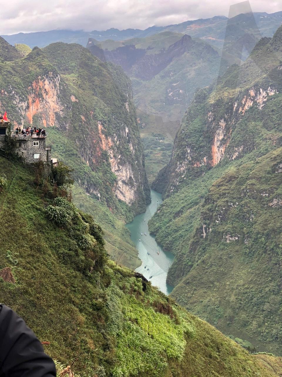 베트남 하장 협곡 뷰 – 숨겨진 자연 계곡 풍경 | 베트남, 시골 풍경, 협곡, 여행, 자연풍풍경, 관광지 | 스탠바이 STANDBUY 디지털 콘텐츠
