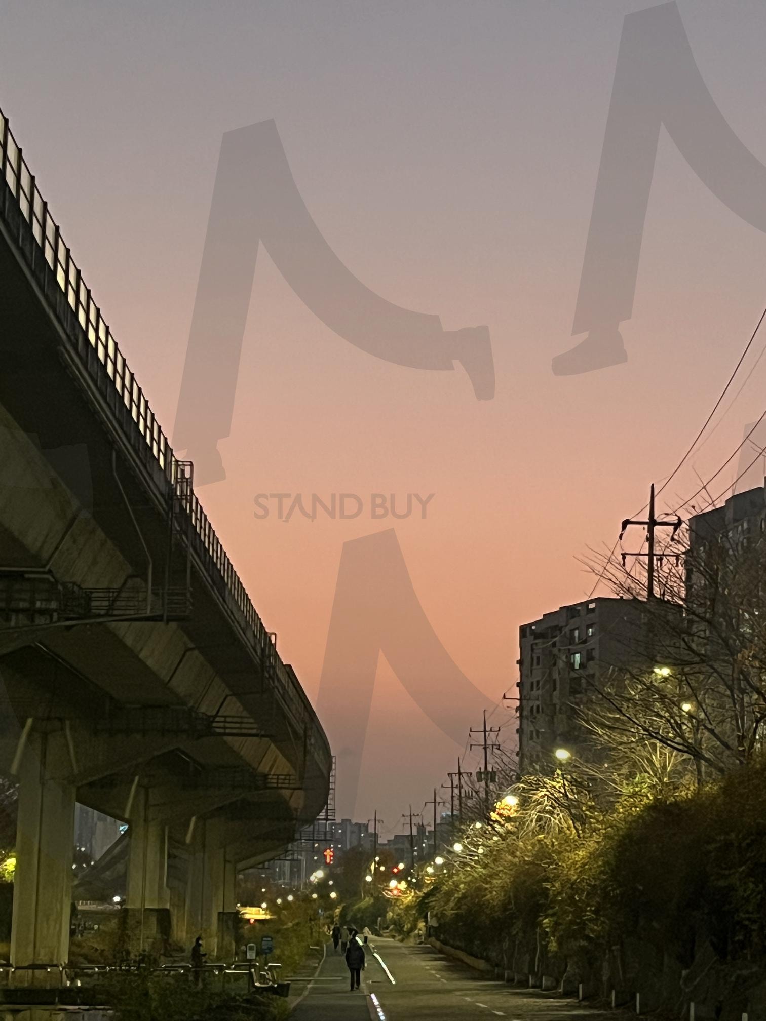 분홍 하늘 노을 감성 | 분홍, 핑크, 분홍색, 분홍하늘, 노을, 해질녘, 하늘, 산책길, 풍경, 풍경사진, 감성, 노을감성, 저녁감성, 저녁, 디스토피아, 가을, 분위기 | 스탠바이 STANDBUY 디지털 콘텐츠