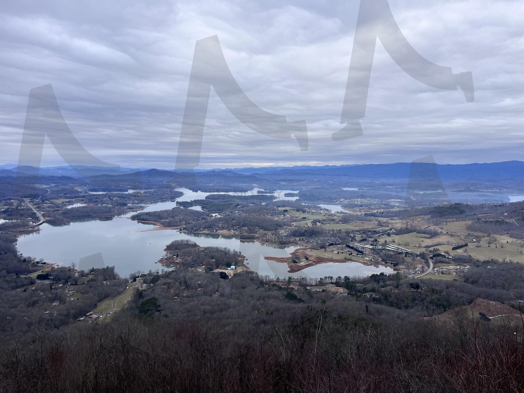 고요한 산맥과 강의 흑백 파노라마 전망 | 파노라마뷰, 강과산맥, 드라마틱사진, 감성이미지, 자연풍경 | 스탠바이 STANDBUY 디지털 콘텐츠