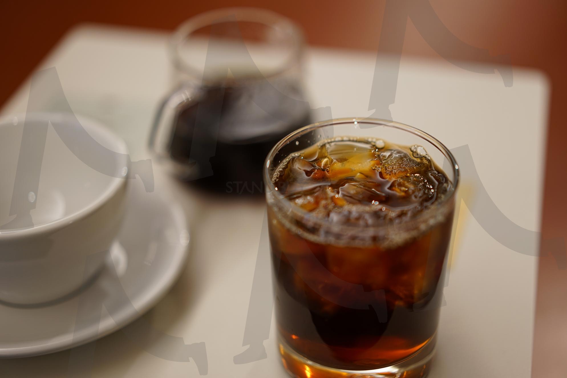 Iced Coffee & Cafe Mood — Lifestyle Drink Photo | coffee, ice coffee, drink, Cafe, lifestyle, branding | 스탠바이 STANDBUY 디지털 콘텐츠