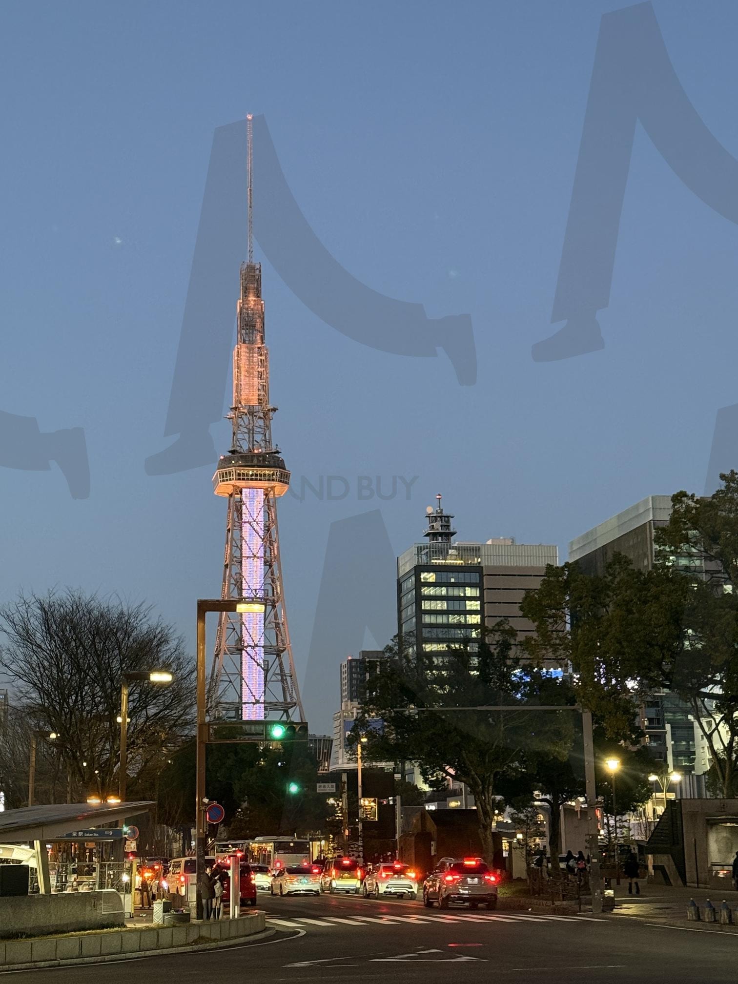 해 질 무렵 나고야 랜드마크 타워 거리 풍경 | 나고야, 여행, 일본도시, 전력탑, 랜드마크, 도시야경, 도심풍경, 시티라이프, 타워야경, 일본여행 | 스탠바이 STANDBUY 디지털 콘텐츠