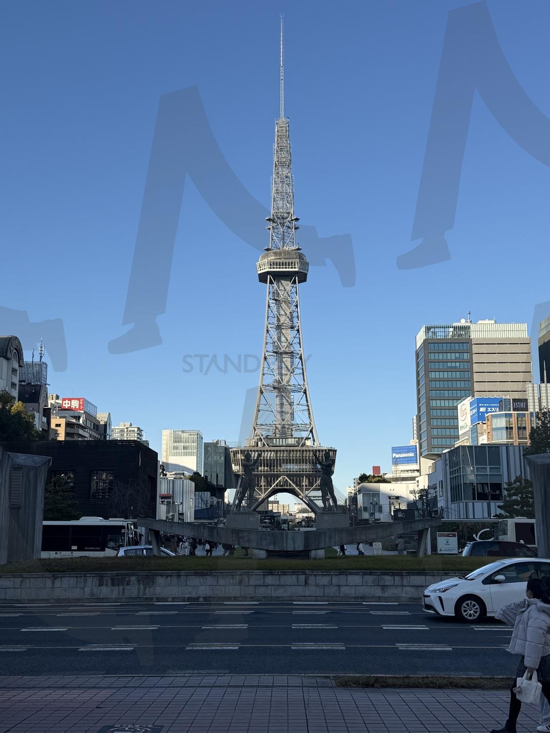 도심 속 타워 풍경 – 맑은 하늘 아래 도시 랜드마크 사진 | 나고야, 일본, 타워, 여행사진, 도심, 도시감성, 여백있는사진, 랜드마크 | 스탠바이 STANDBUY 디지털 콘텐츠