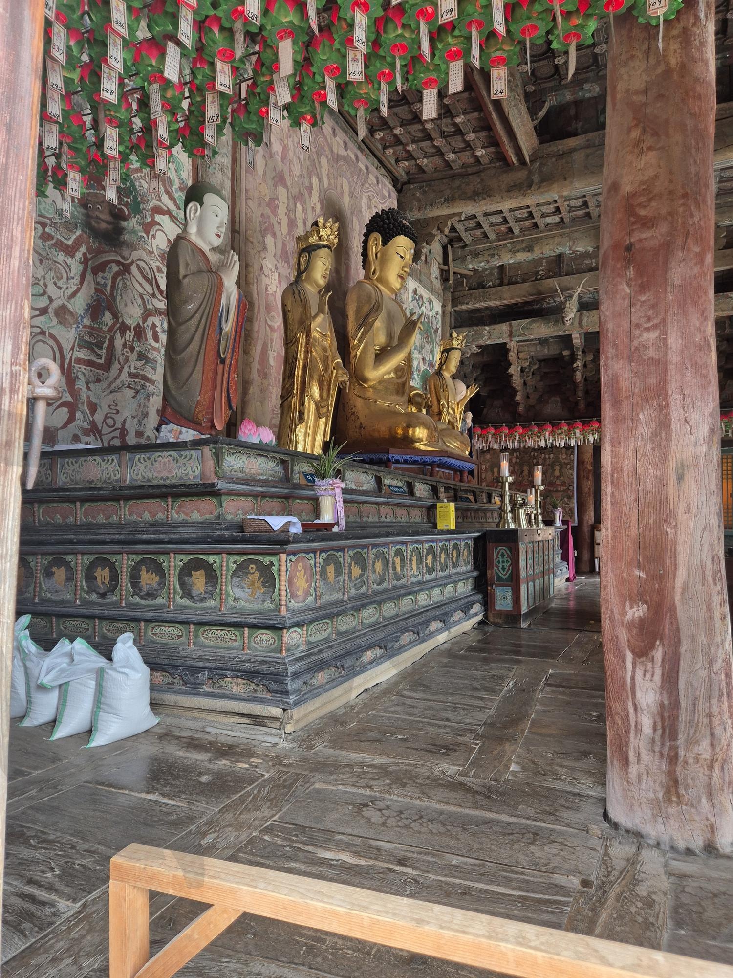 불국사 대웅전 | 경주, 불국사, 대웅전, 사찰 사진, 대웅전 부처님 사진 | 스탠바이 STANDBUY 디지털 콘텐츠