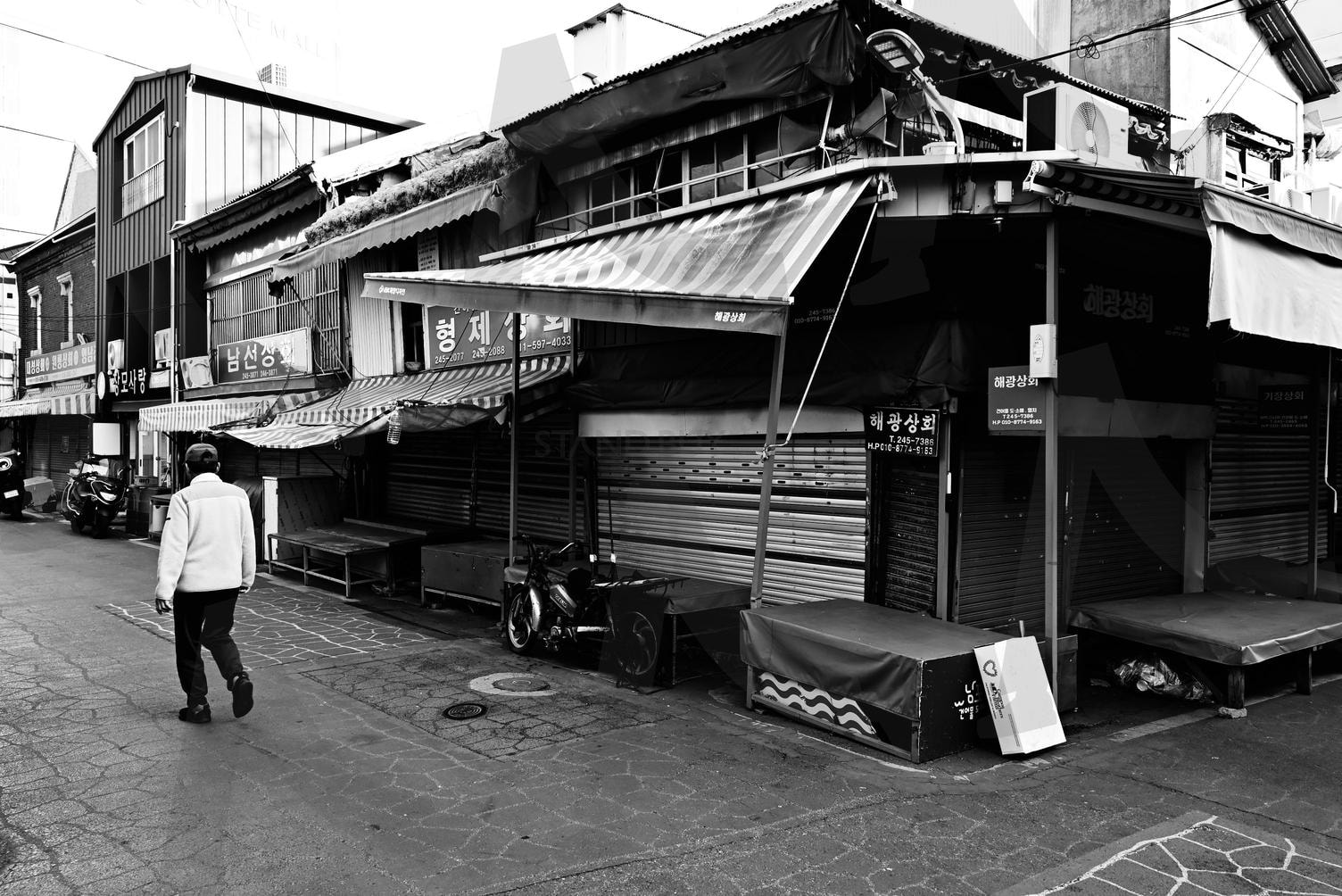 부산 자갈치 건어물 점포 | 부산, 자갈치, 건어물, 노포, 시장 | 스탠바이 STANDBUY 디지털 콘텐츠