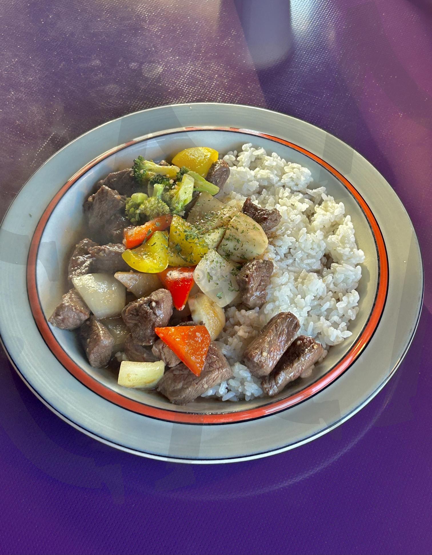 스테이크 덮밥 | 스테이크, 덮밥, 스테이크 덮밥, 밥, 고기 | 스탠바이 STANDBUY 디지털 콘텐츠