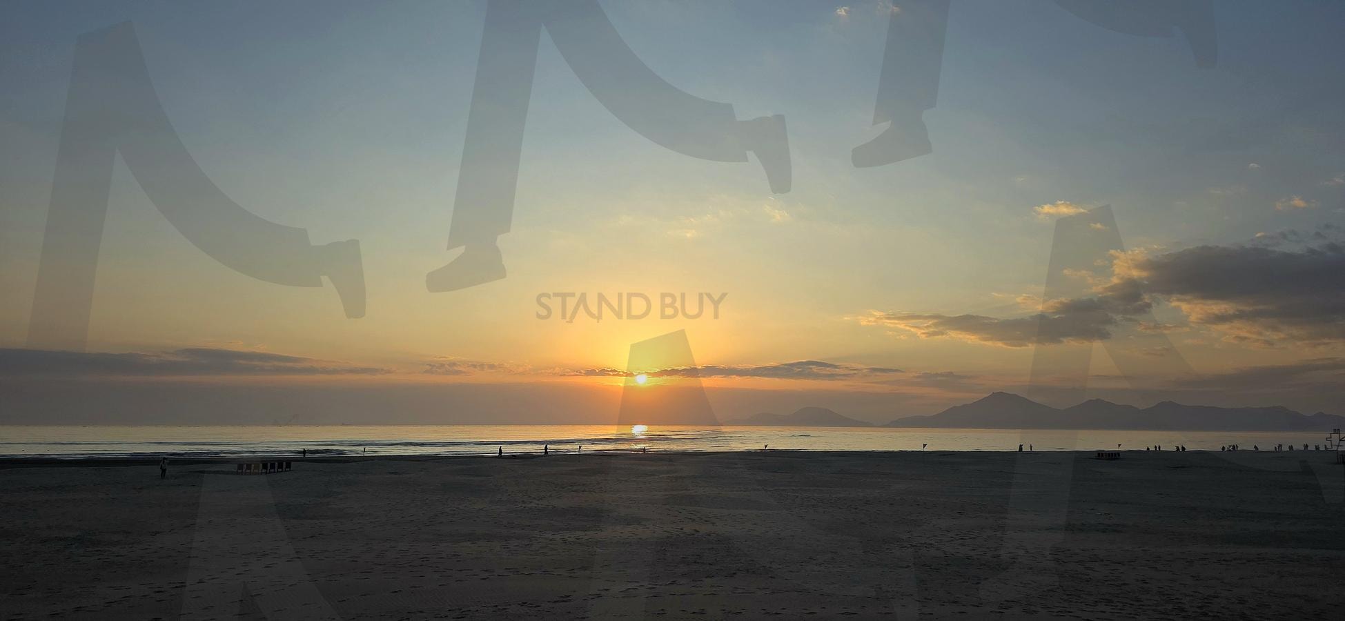 해가 지는 쪽으로 걷던 저녁 | 다대포, 다대포해수욕장, 다대포해변, 다대포노을, 다대포석양, 다대포일몰, 노을감성, 바다노을, 노을풍경, 저녁바다, 바다일몰, 바다석양, 노을, 일몰, 석양, 바다뷰, 해변뷰, 해변노을, 해변석양, 해변일몰, 부산여행, 부산바다, 부산노을, 부산풍경, 부산해변, 부산핫플, dadaepo | 스탠바이 STANDBUY 디지털 콘텐츠