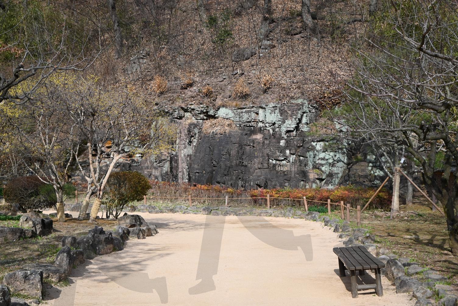 호암 이병철회장 생가 부자바위 | 부자바위, 호암, 바위사진, 재물바위, 부자되는 바위 | 스탠바이 STANDBUY 디지털 콘텐츠